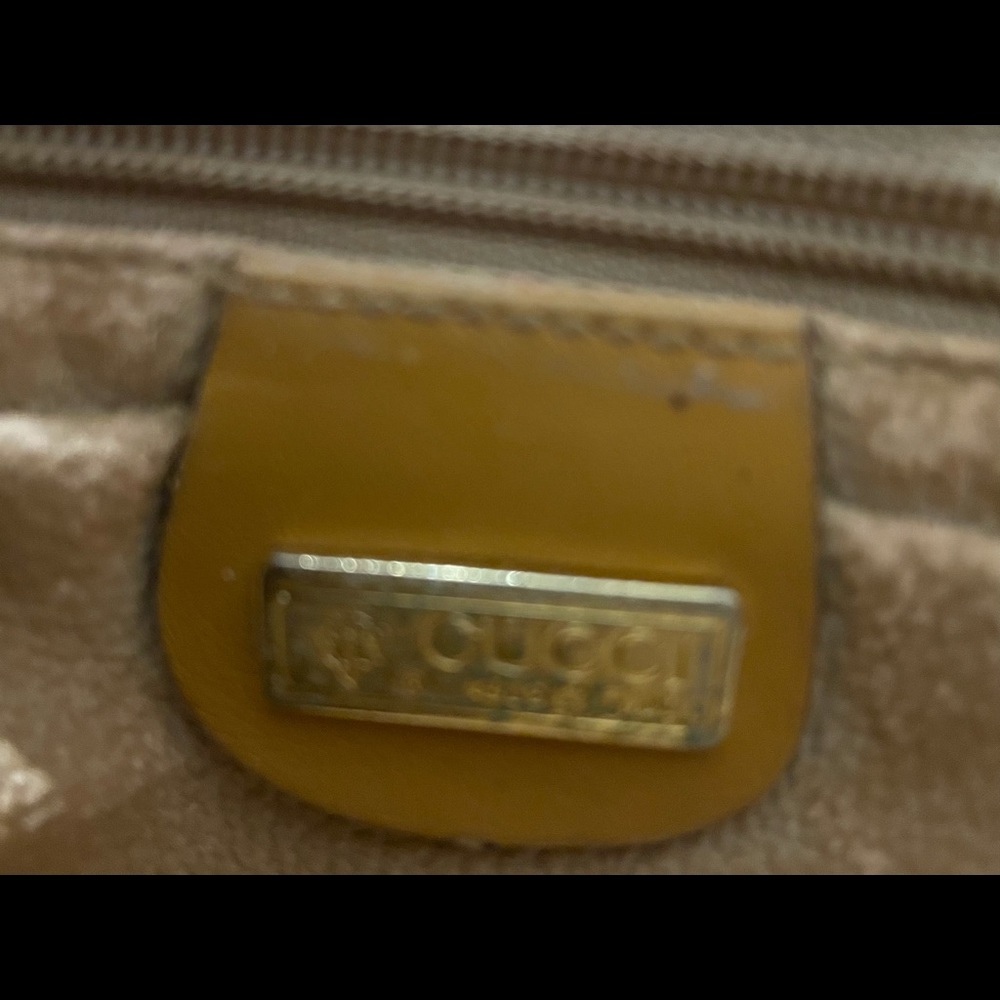 Gucci Vintage 80’s camel cross body handbag - Picture 7 of 8